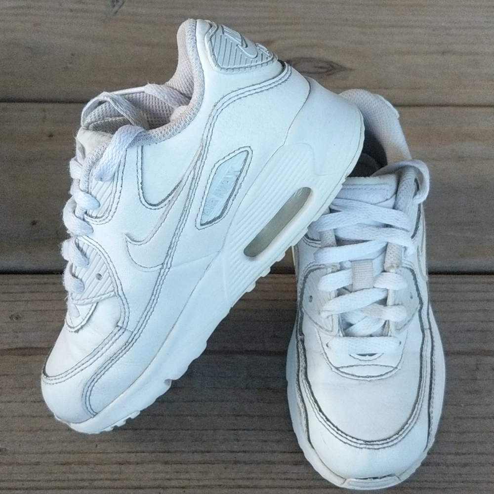 Nike Air Max 90 Sneakers